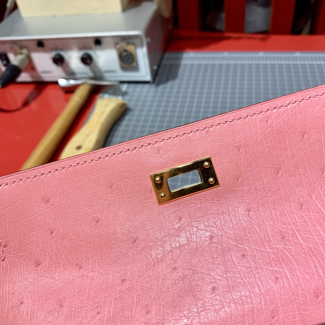 Hermes Minikelly22CM 爱马仕陶瓷粉顶级鸵鸟皮迷你凯莉包一代 金扣