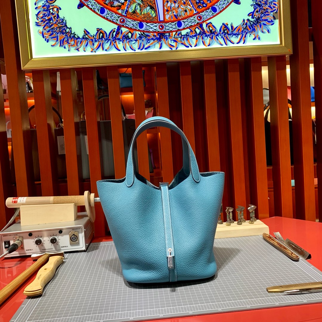 爱马仕经典女包 Hermes Picotin Lock22CM 牛仔蓝Togo皮菜篮子包手提包