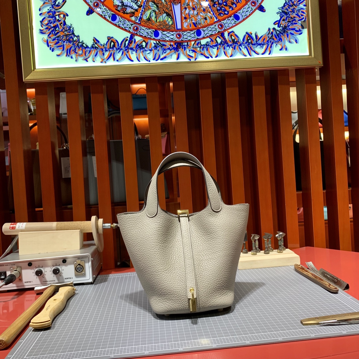 Hermes Picotin Lock18CM 爱马仕M80沥青灰牛皮菜篮子包 金扣/银扣