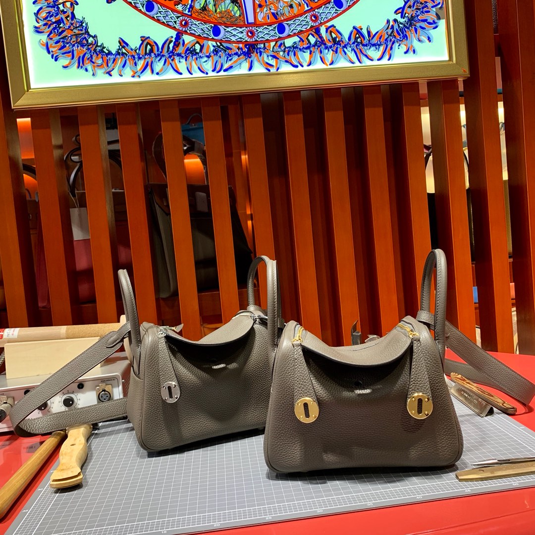 爱马仕迷你琳迪包 Hermes Mini Lindy20CM 8F锡器灰TC牛皮 金扣/银扣