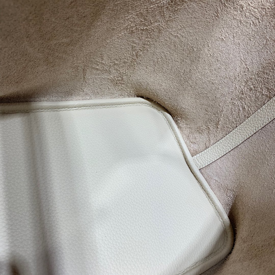 现货 爱马仕Picotin包包22CM Hermes奶昔白Togo牛皮菜篮子包水桶包 银扣