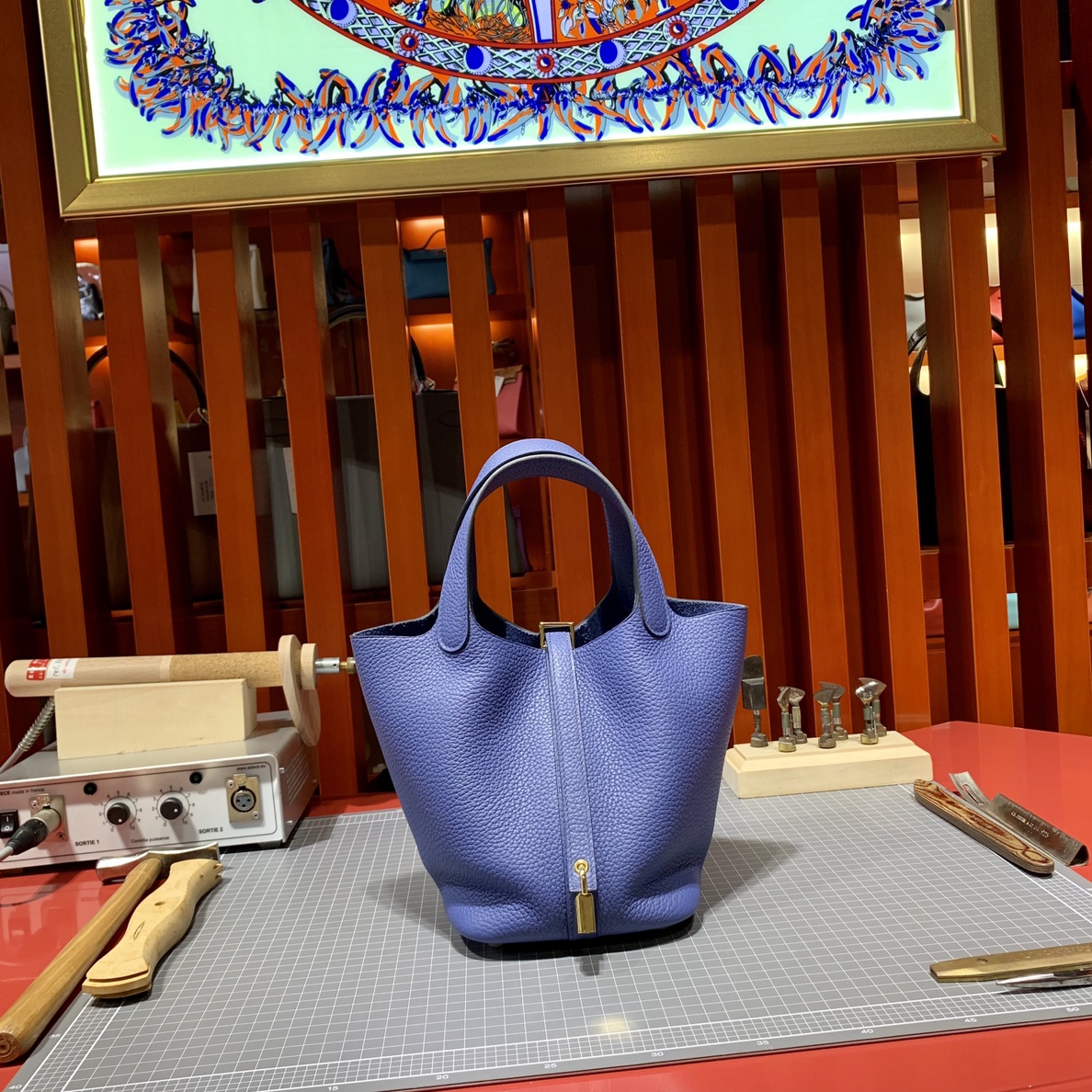 爱马仕Picotin女包 Hermes进口Togo牛皮菜篮子包水桶包18CM 7E明蓝色