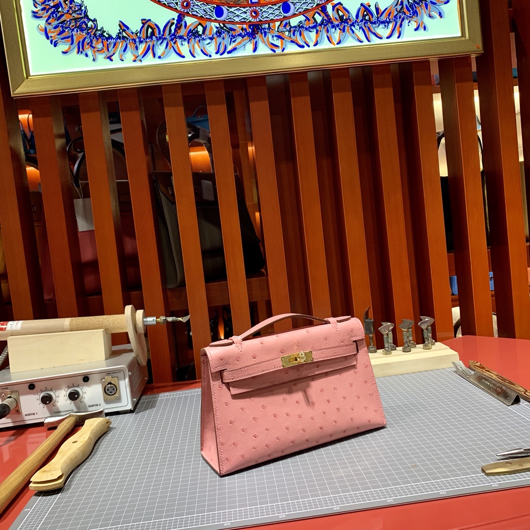 Hermes Minikelly22CM 爱马仕陶瓷粉顶级鸵鸟皮迷你凯莉包一代 金扣