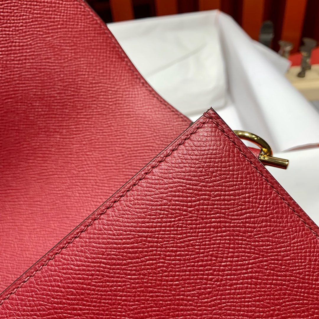 Hermes Roulis24CM 爱马仕宝石红原厂Epsom皮猪鼻子包斜挎女包 金扣