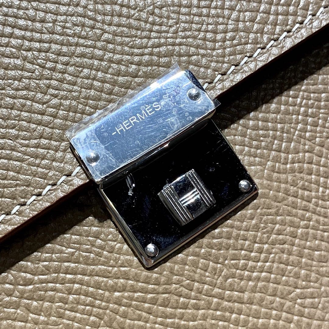 Hermes Clic16CM 爱马仕大象灰原厂Epsom皮克利奇单肩斜挎女包 银扣