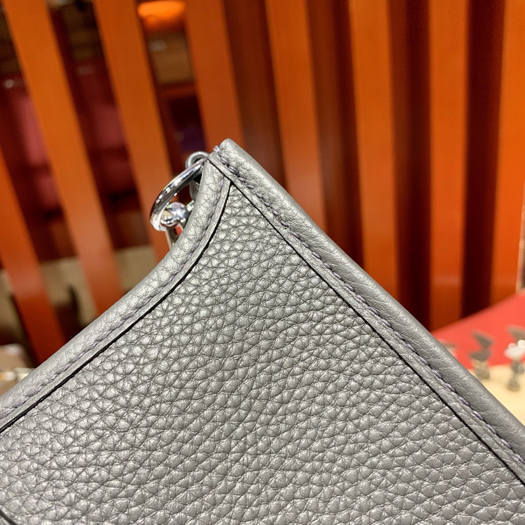 爱马仕迷你伊芙琳包 Hermes Mini Evelyne17CM 石墨灰TC牛皮 银扣