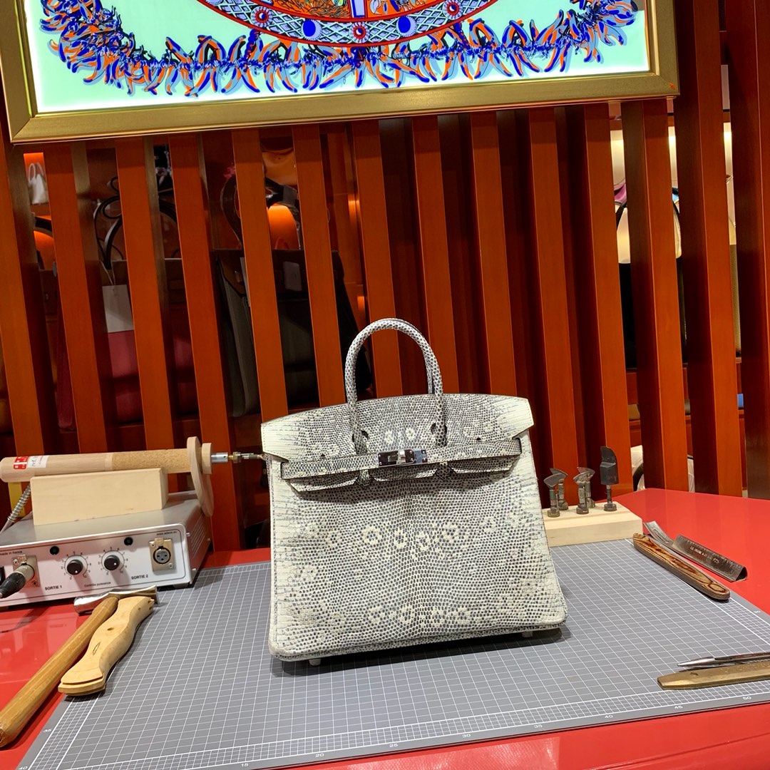 现货 Hermes Birkin25CM 爱马仕喜马拉雅色进口蜥蜴皮铂金包 银扣