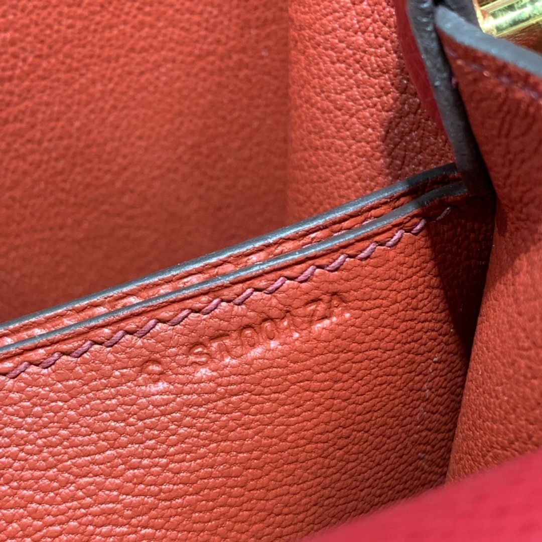 Hermes Roulis24CM 爱马仕宝石红原厂Epsom皮猪鼻子包斜挎女包 金扣