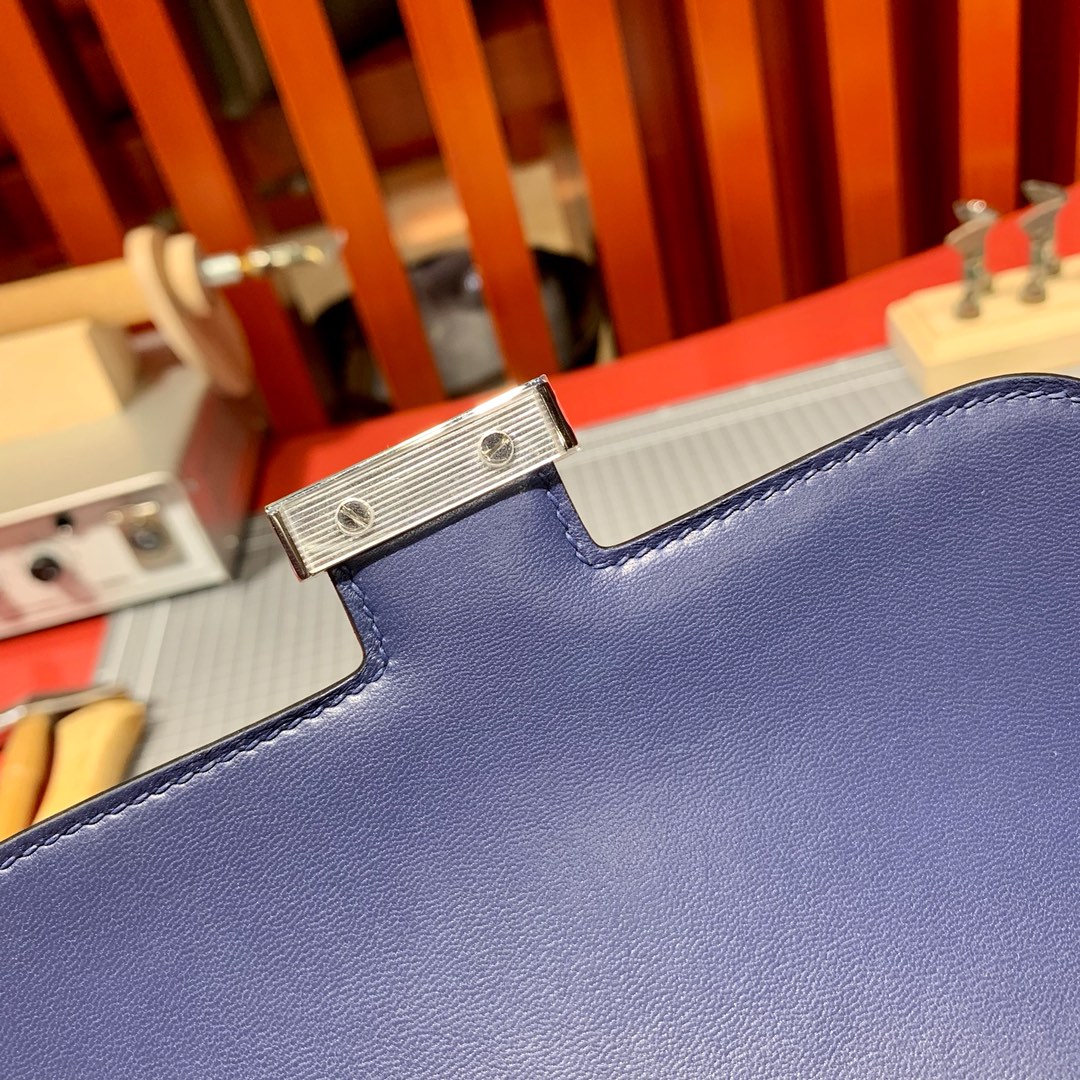 爱马仕康斯坦包尺寸 Hermes Constance19CM 宝石蓝Epsom皮 银扣