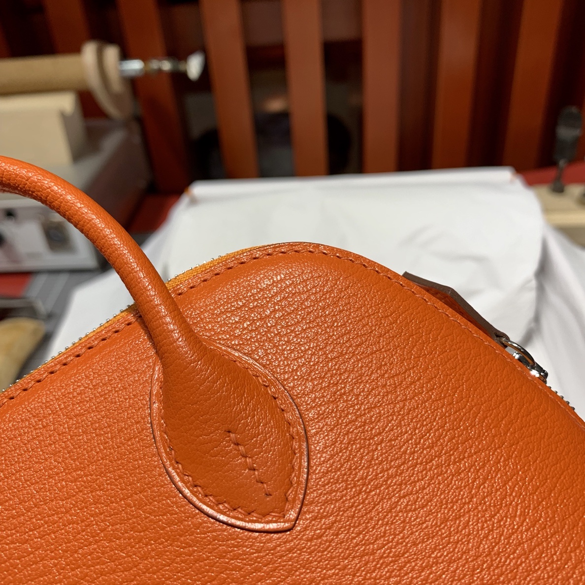 Hermes包包批发 爱马仕Mini Bolide迷你保龄球包 火焰橙Evercolor皮 银扣