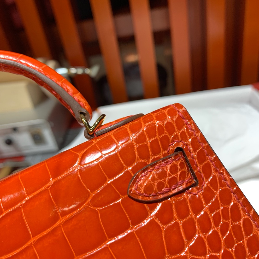 爱马仕迷你凯莉包2代 Hermes Minikelly19CM 火焰橙亮光鳄鱼皮 金扣