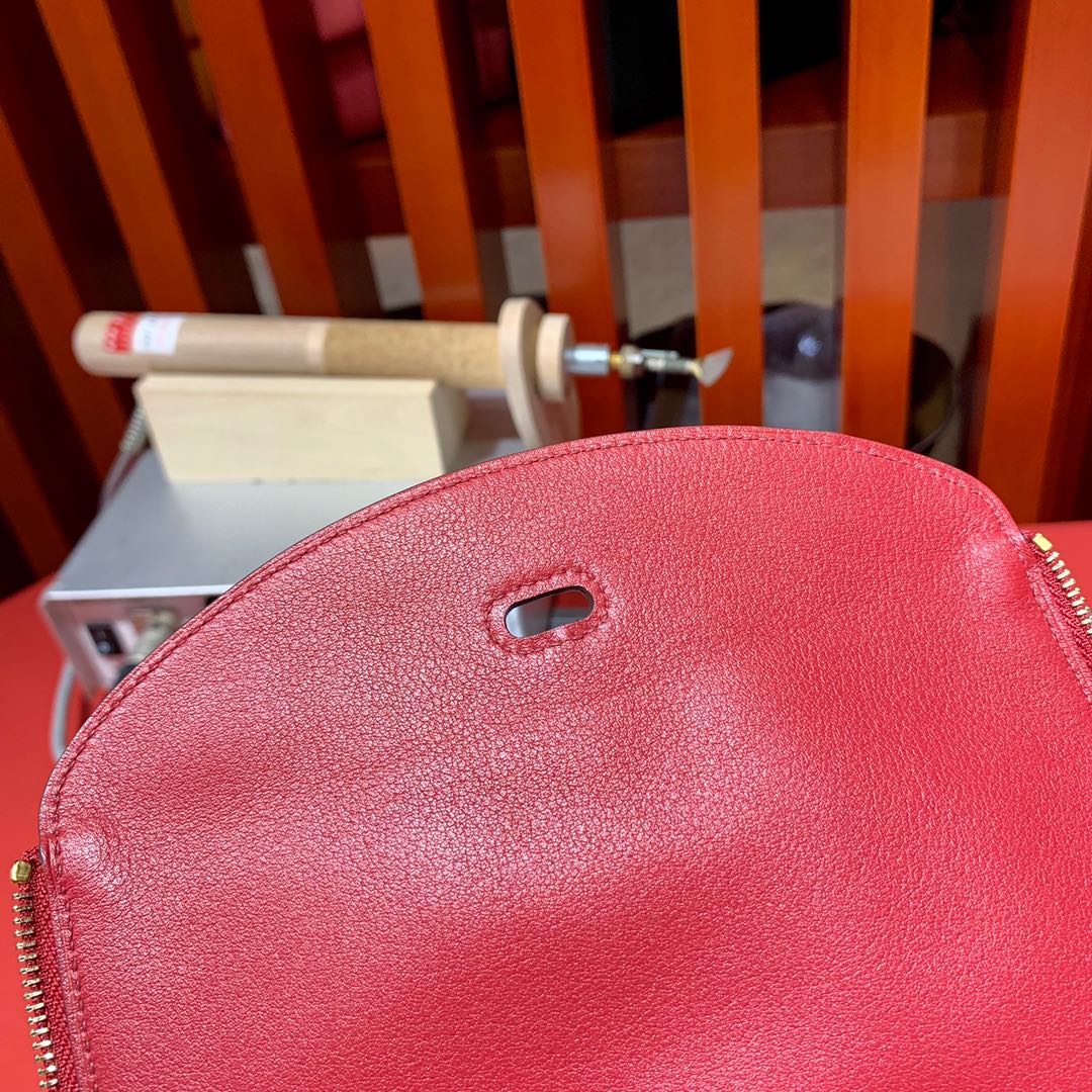 Hermes Lindy26CM 爱马仕宝石红Swift皮琳迪包手提单肩女包 金扣