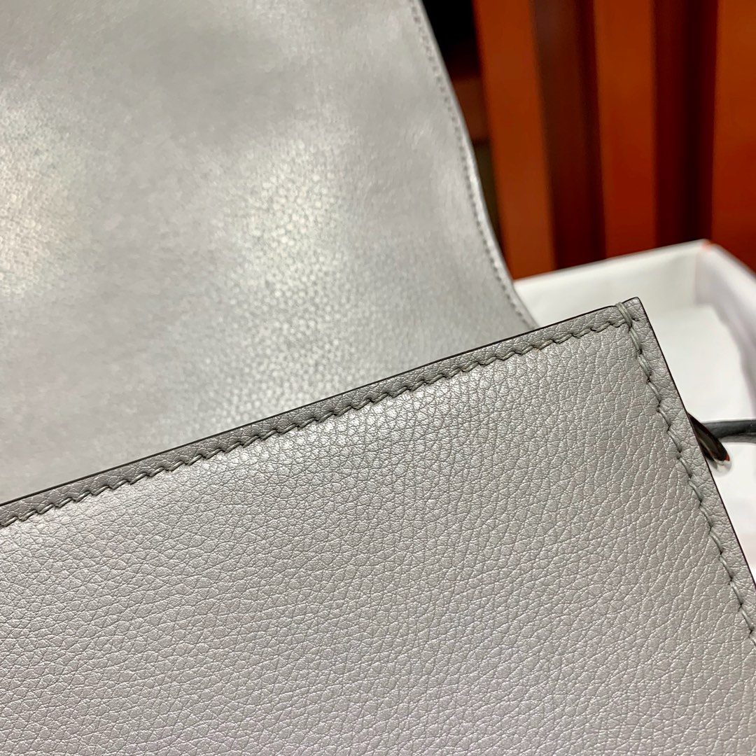 爱马仕猪鼻子包批发 Hermes Roulis24CM 铁灰色Evercolor皮 银扣
