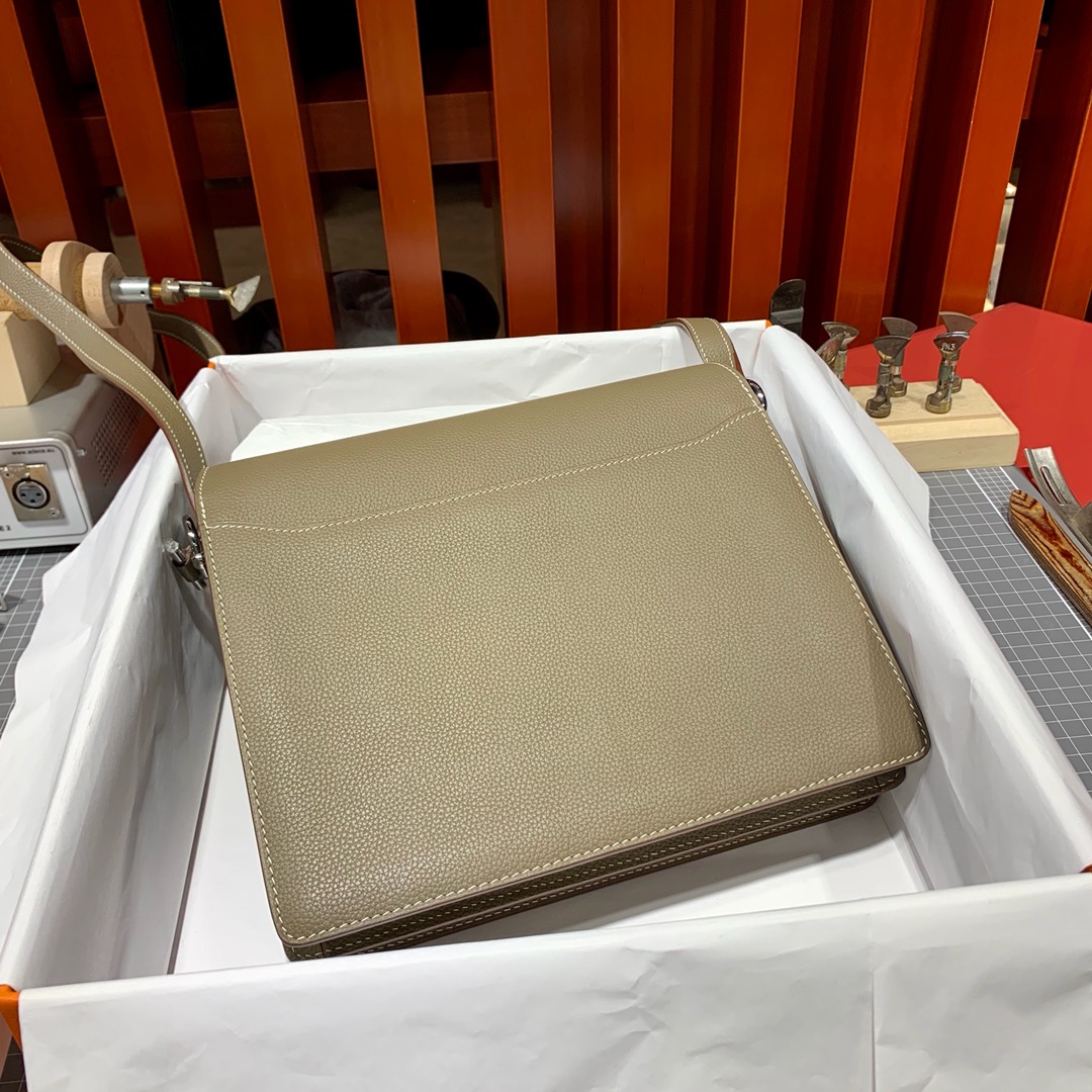 爱马仕猪鼻子包价格 Hermes Roulis24CM 大象灰Evercolor皮 银扣