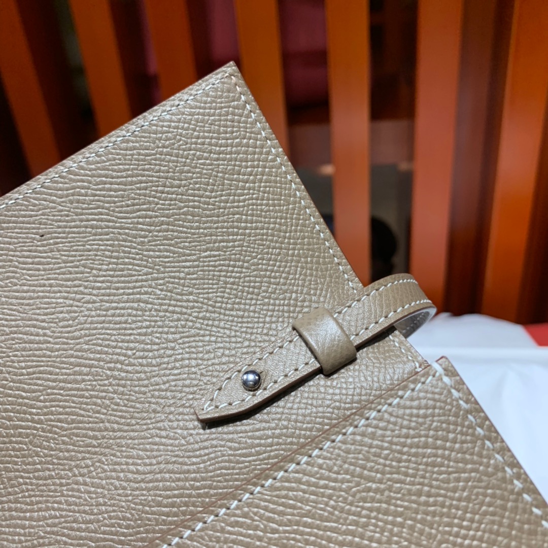 Hermes Clic16CM 爱马仕大象灰原厂Epsom皮克利奇单肩斜挎女包 银扣