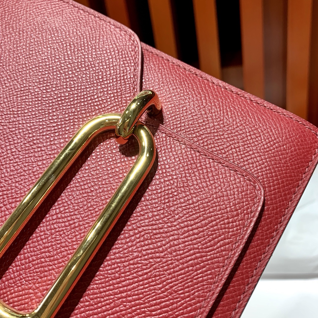 Hermes Roulis24CM 爱马仕宝石红原厂Epsom皮猪鼻子包斜挎女包 金扣
