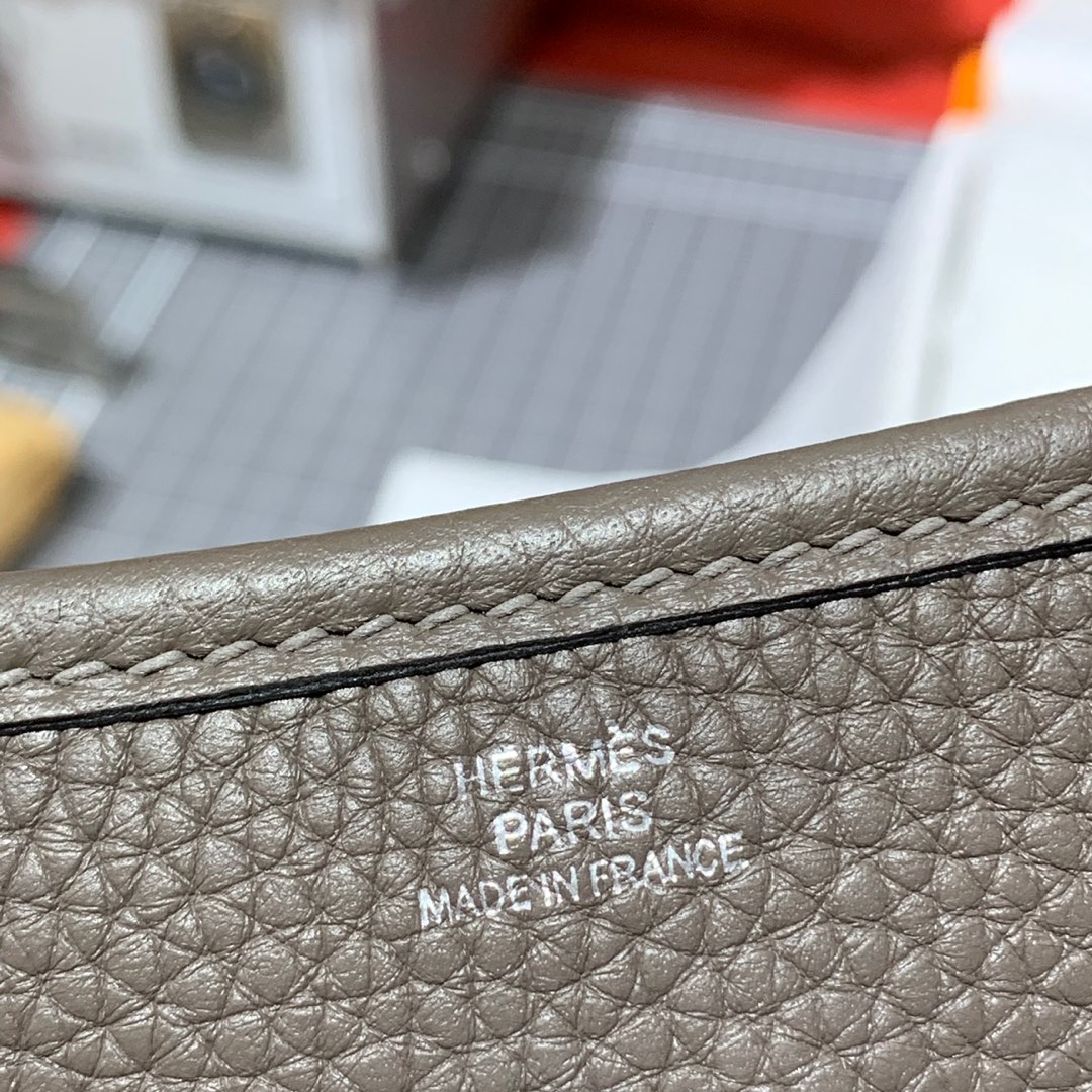 现货 Hermes Mini Evelyne17cm 爱马仕锡器灰原厂TC牛皮迷你伊芙琳包 银扣