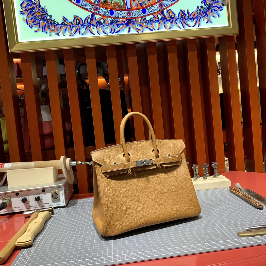 Hermes包包官网 爱马仕铂金包Birkin25CM 土黄色手掌纹牛皮 银扣