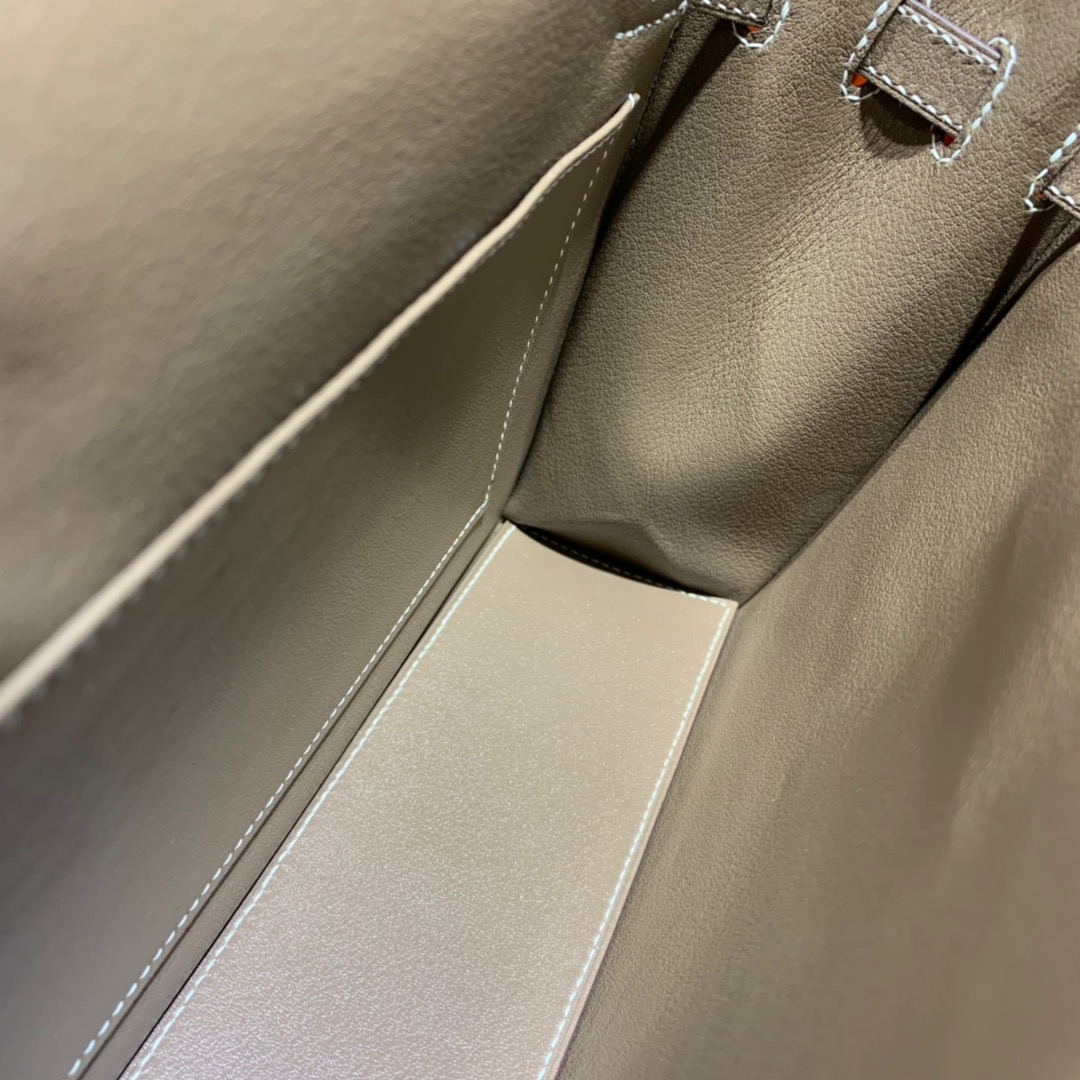 爱马仕包包官网 Hermes Kelly Danse大象灰顶级Swift牛皮单肩斜挎包
