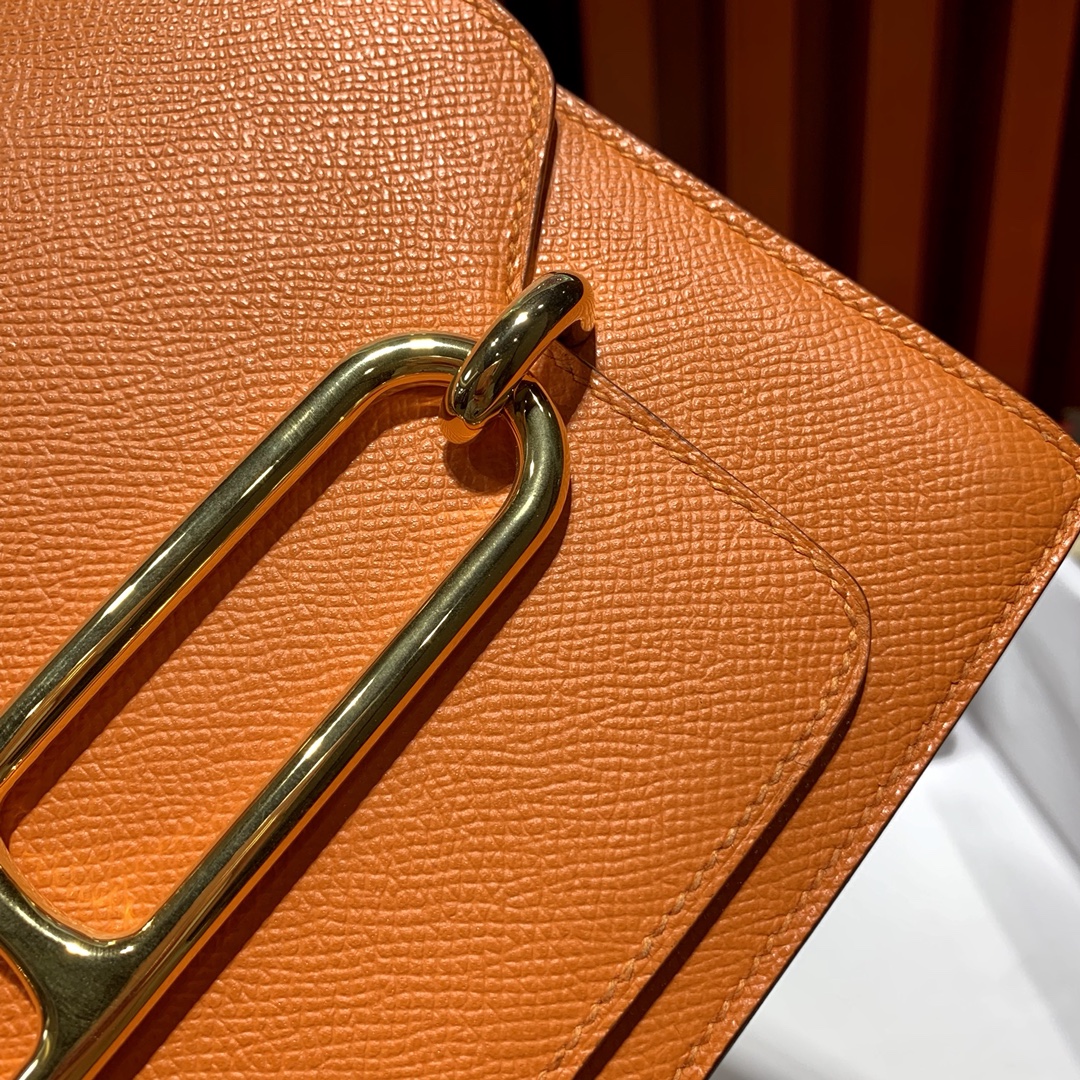 爱马仕包包官网 Hermes Roulis24cm 橙色十字纹牛皮猪鼻子包 金扣