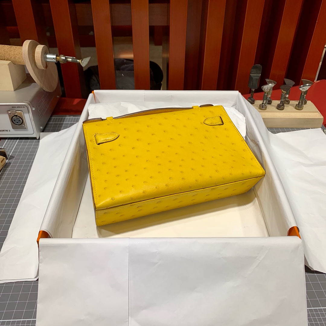现货 爱马仕迷你凯莉包价格 Hermes Minikelly22CM 琥珀黄顶级鸵鸟皮 金扣