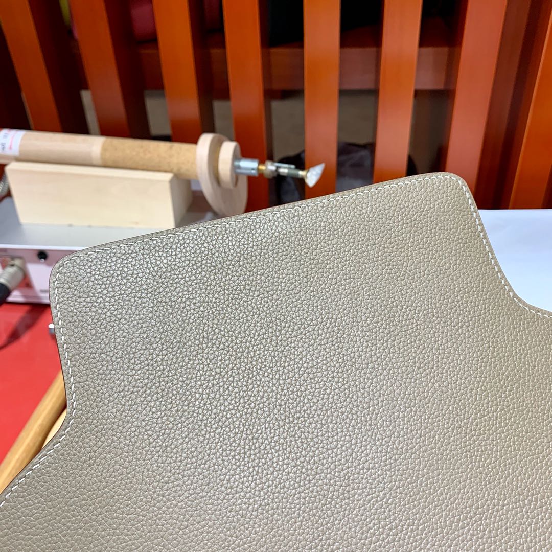 爱马仕猪鼻子包价格 Hermes Roulis24CM 大象灰Evercolor皮 银扣