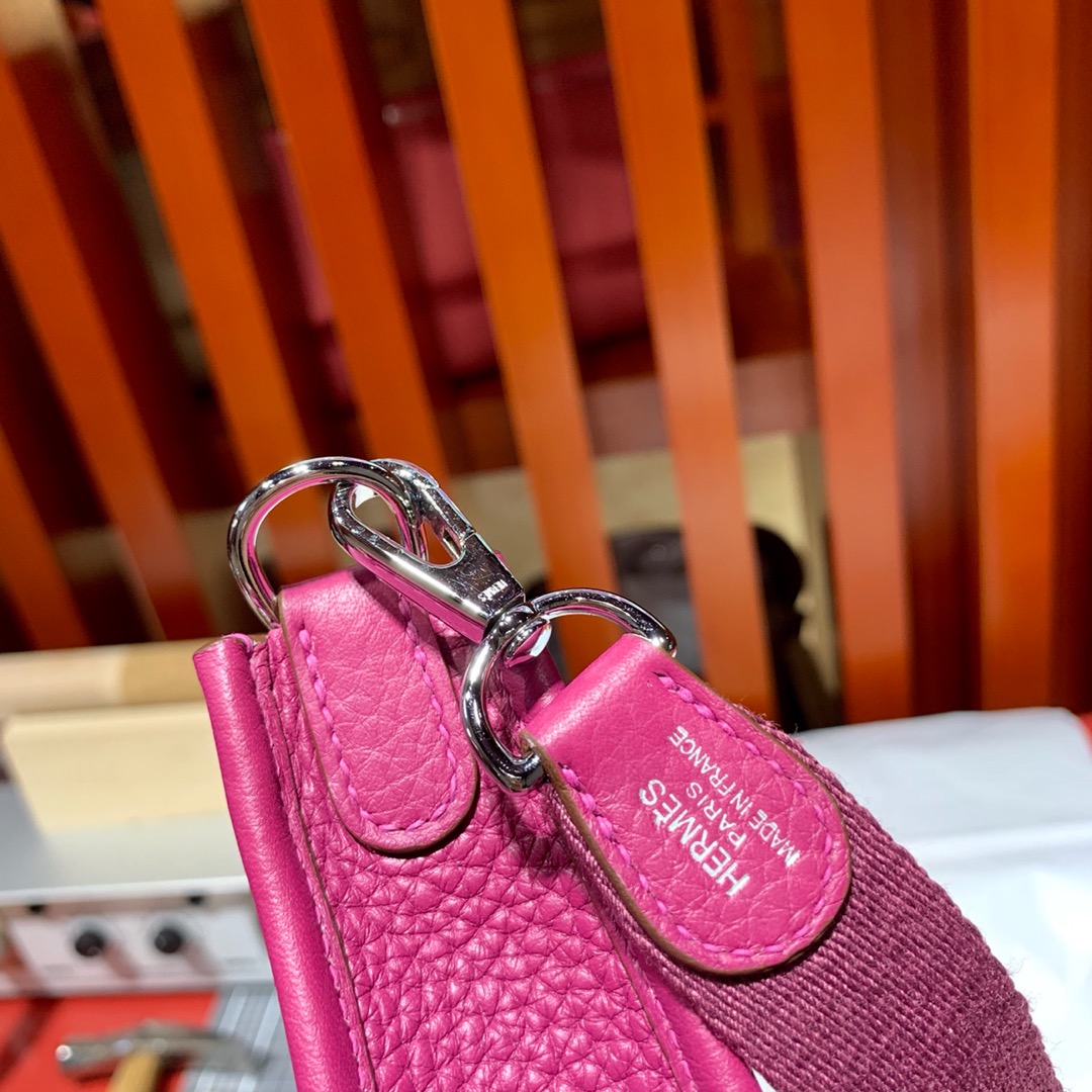 爱马仕伊芙琳包尺寸 Hermes Mini Evelyne17CM 玫瑰紫TC牛皮 银扣