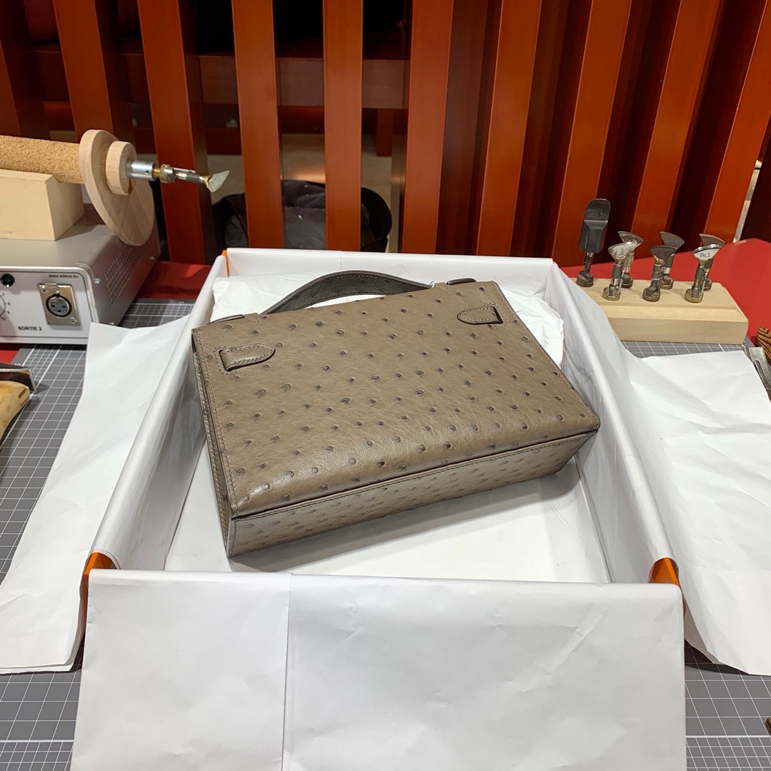 爱马仕Minikelly手包 Hermes大象灰进口鸵鸟皮迷你凯莉包一代 金扣