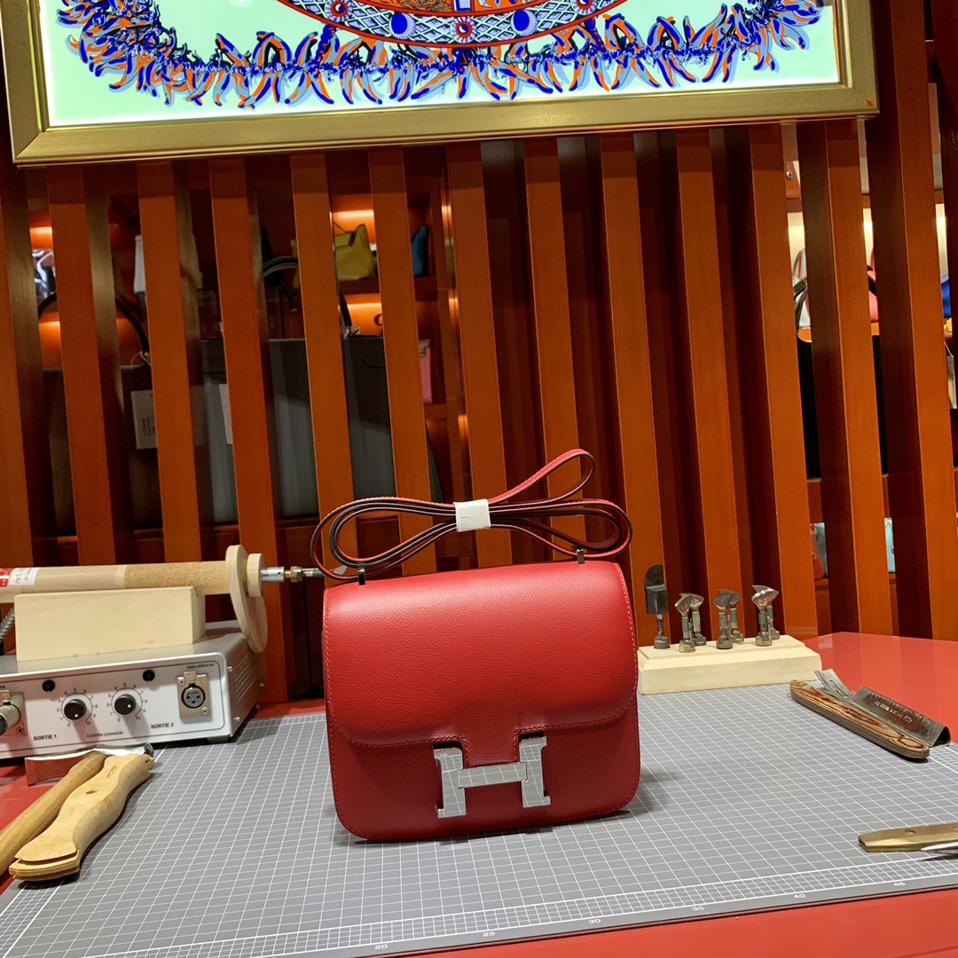 Hermes包包批发 爱马仕中国红原厂Epsom牛皮康斯坦包Constance19CM