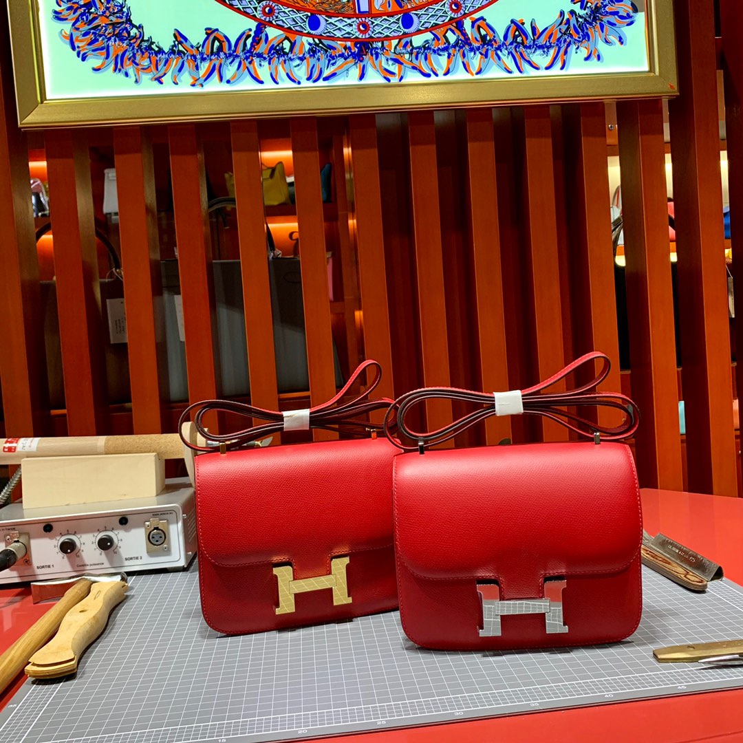 Hermes包包批发 爱马仕中国红原厂Epsom牛皮康斯坦包Constance19CM