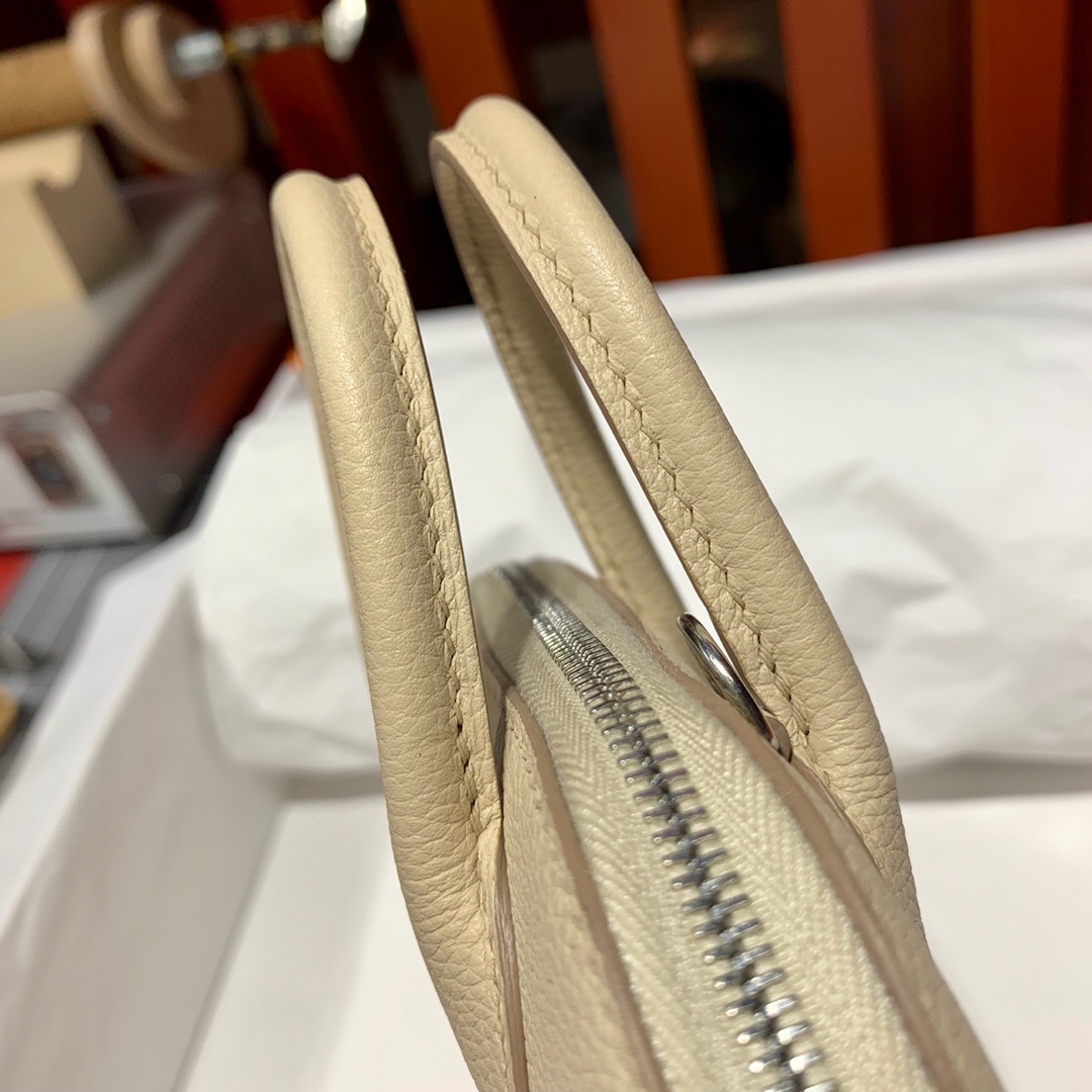 爱马仕迷你保龄球包 Hermes羊毛白Evercolor皮Mini Bolide18CM 银扣