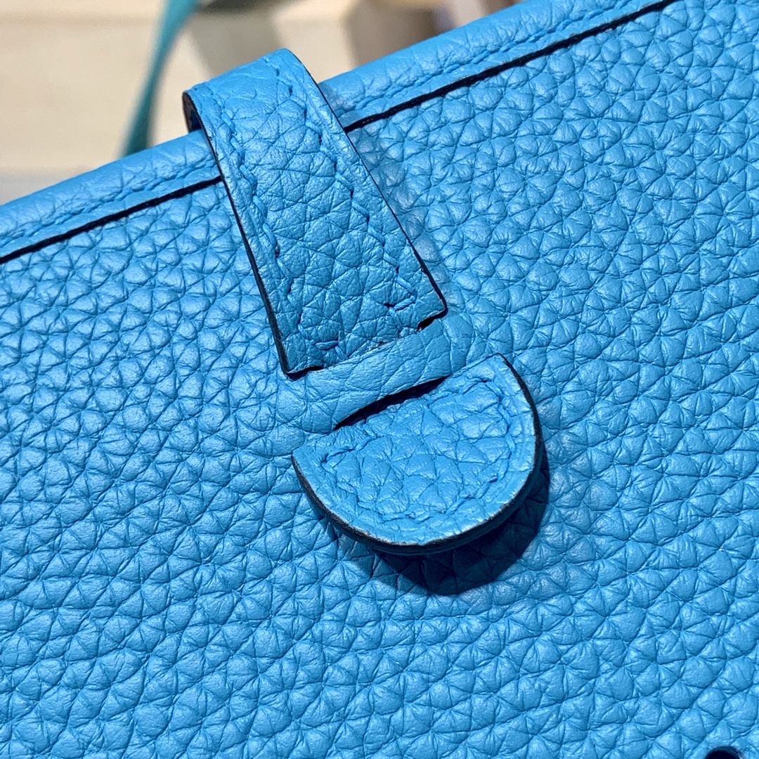 爱马仕女包批发 Hermes Mini Evelyne17CMTC牛皮伊芙林包 伊滋密尔蓝 银扣