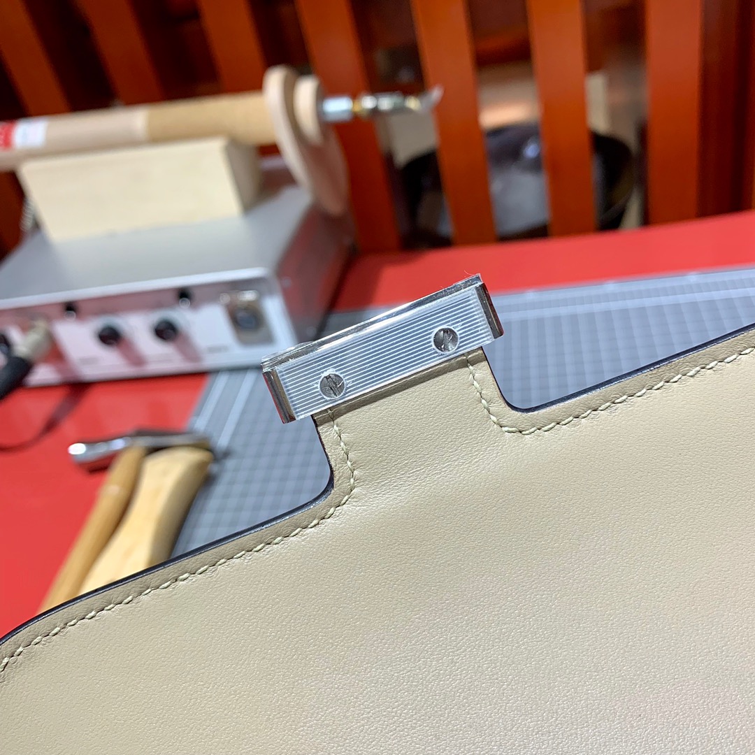 现货 Hermes Constance19CM 爱马仕斑鸠灰Epsom皮空姐包 银扣