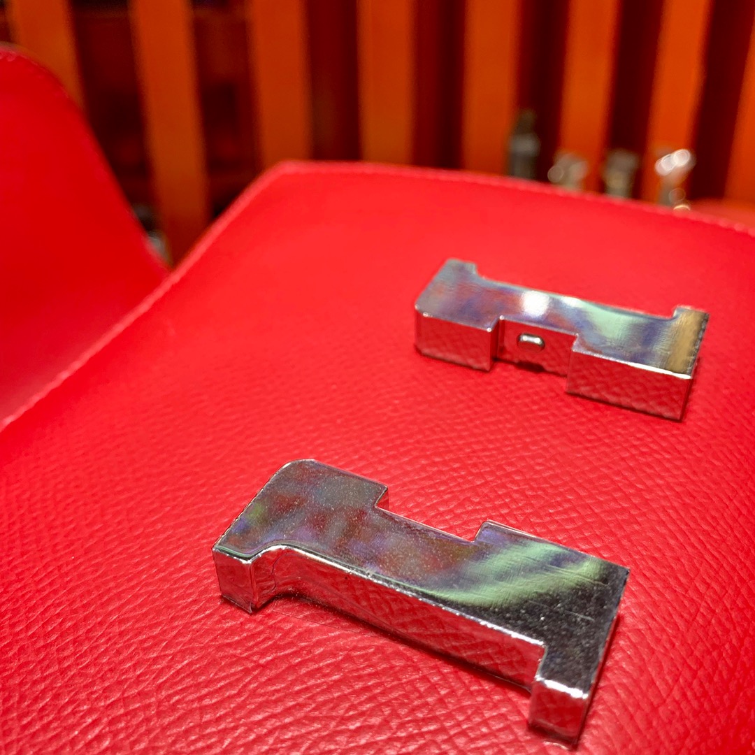 Hermes包包批发 爱马仕中国红原厂Epsom牛皮康斯坦包Constance19CM