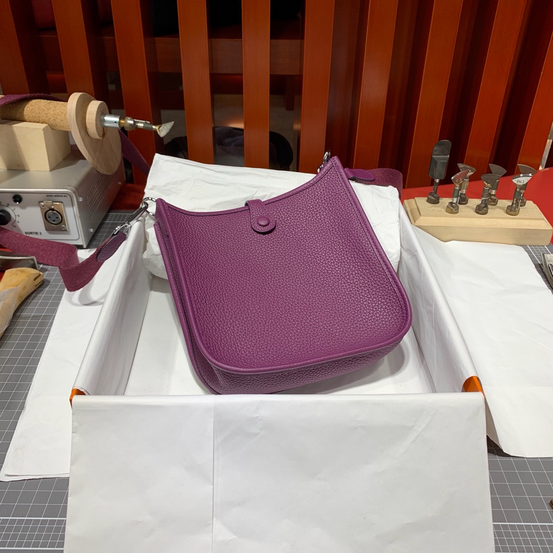 Hermes Mini Evelyne17CM 爱马仕海葵紫TC牛皮伊芙林包 银扣