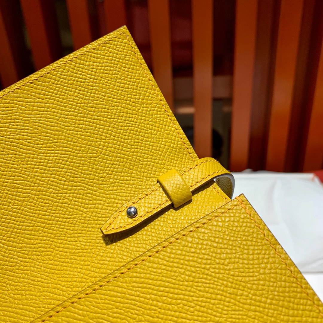 现货 爱马仕克利奇女包 Hermes Clic16CM斜挎包 9D琥珀黄Epsom皮 银扣