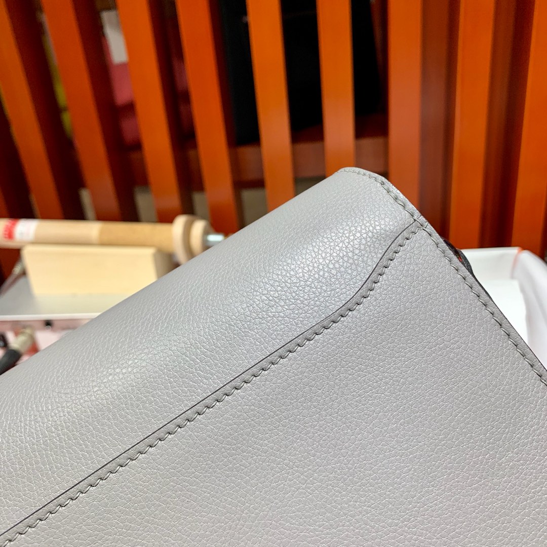 爱马仕猪鼻子包批发 Hermes Roulis24CM 铁灰色Evercolor皮 银扣