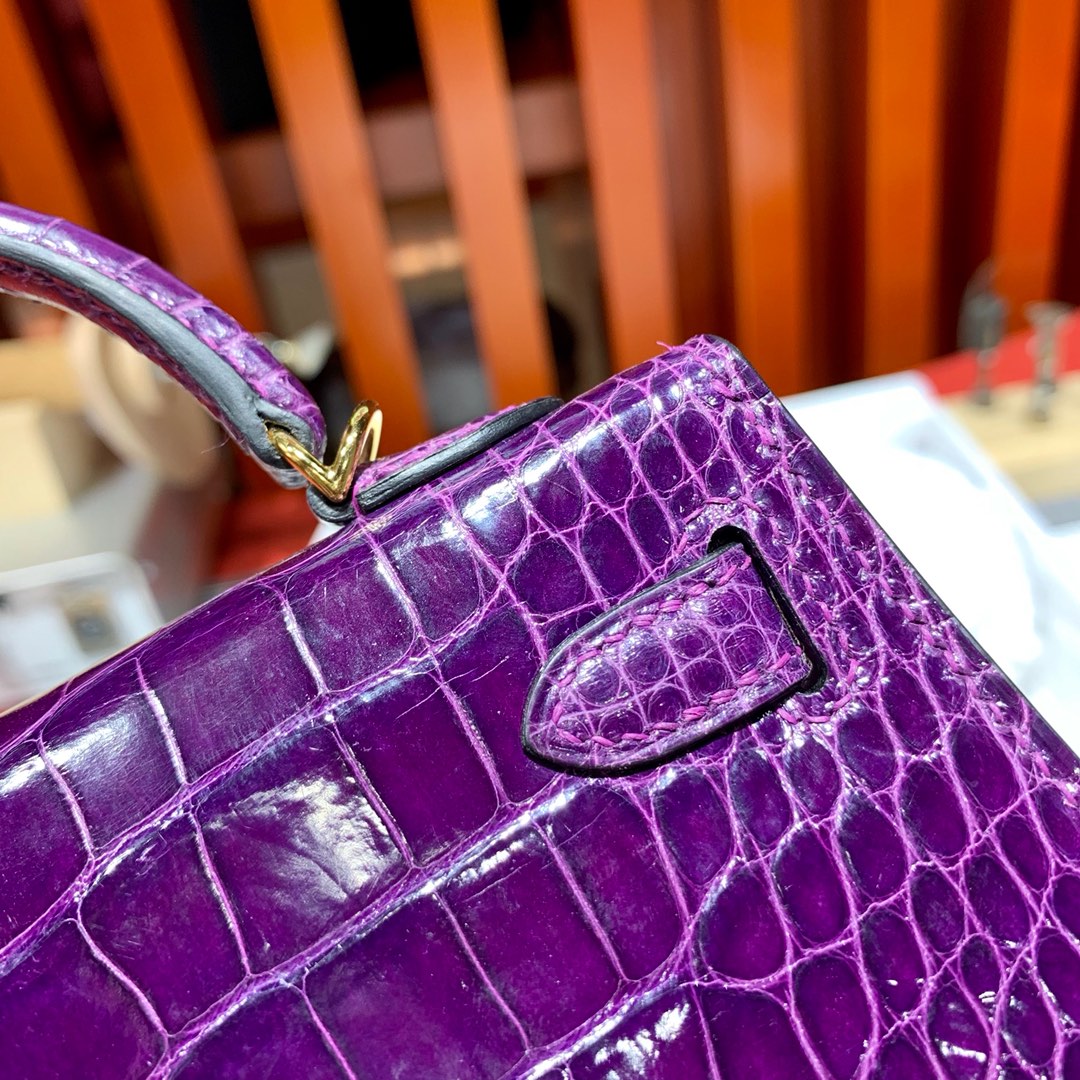 爱马仕迷你凯莉包2代 Hermes Minikelly19CM 葡萄紫亮光鳄鱼皮 金扣