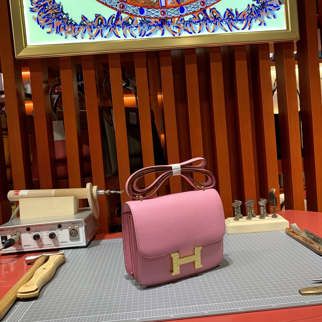 Hermes Constance19CM 爱马仕掌纹牛皮空姐包康斯坦包 樱花粉 金扣
