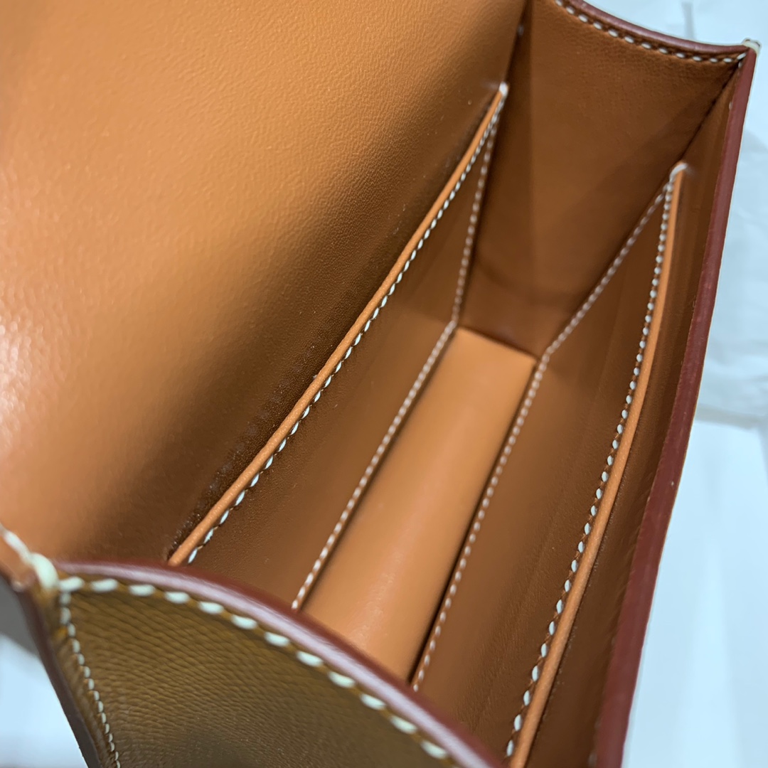 爱马仕康斯坦包价格 Hermes Mini Constance14cm 土黄色Epsom皮 金扣