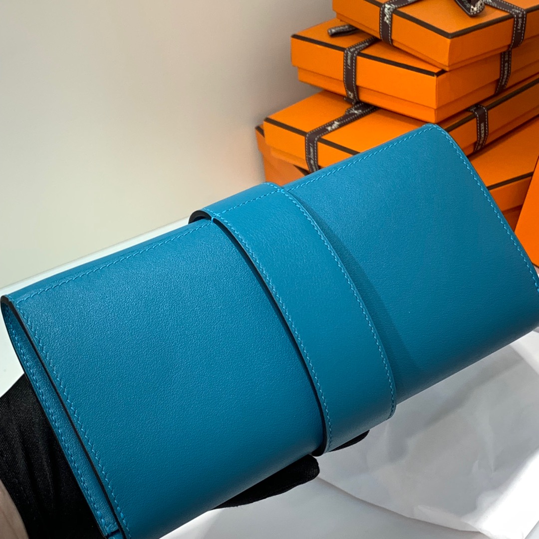 爱马仕新款手包 Hermes Medor Clutch伊滋密尔蓝Swift牛皮CDC扣手包 银扣