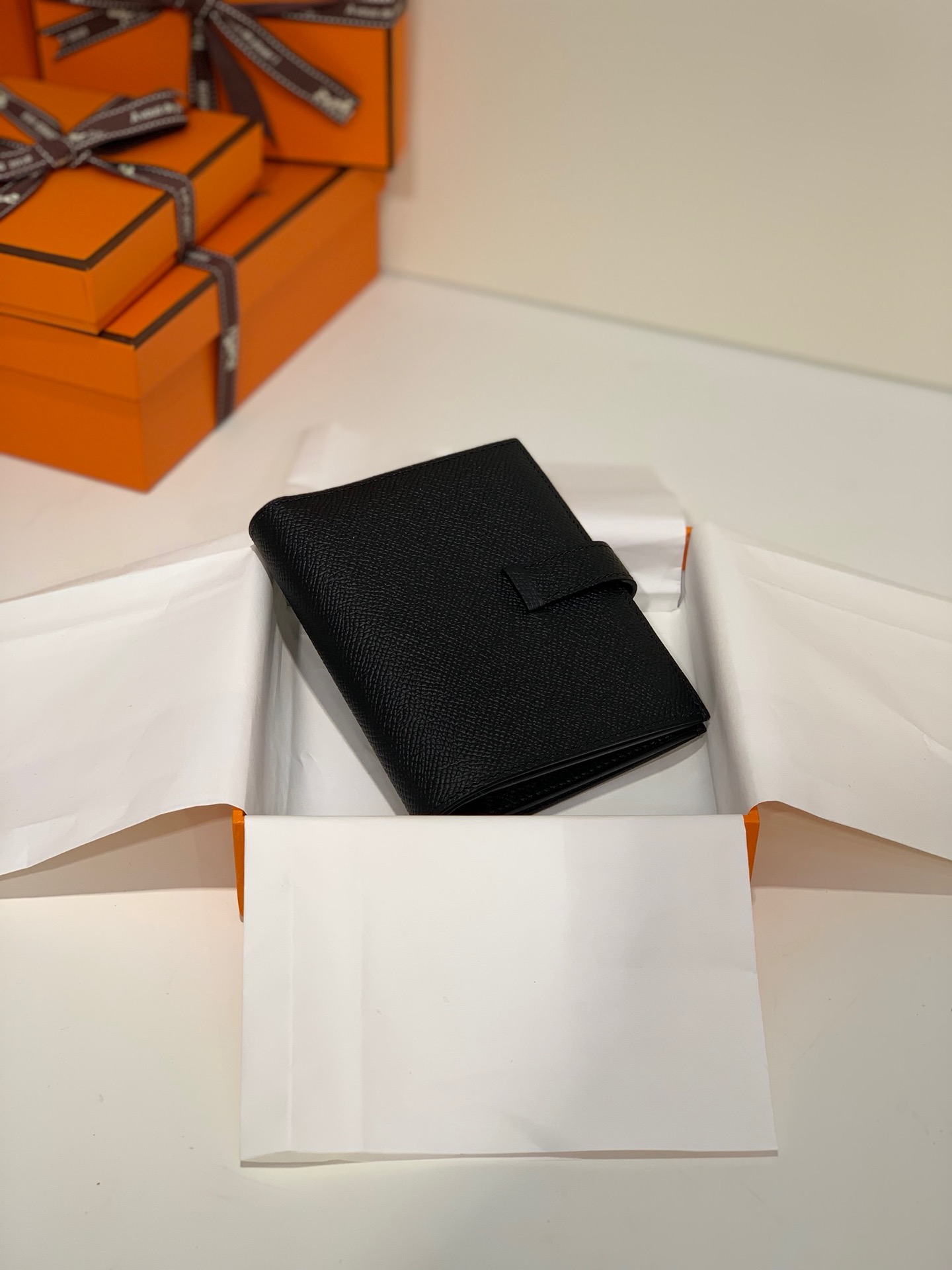 爱马仕钱包价格 Hermes89黑色epsom皮Bearn短款钱夹卡包 银扣