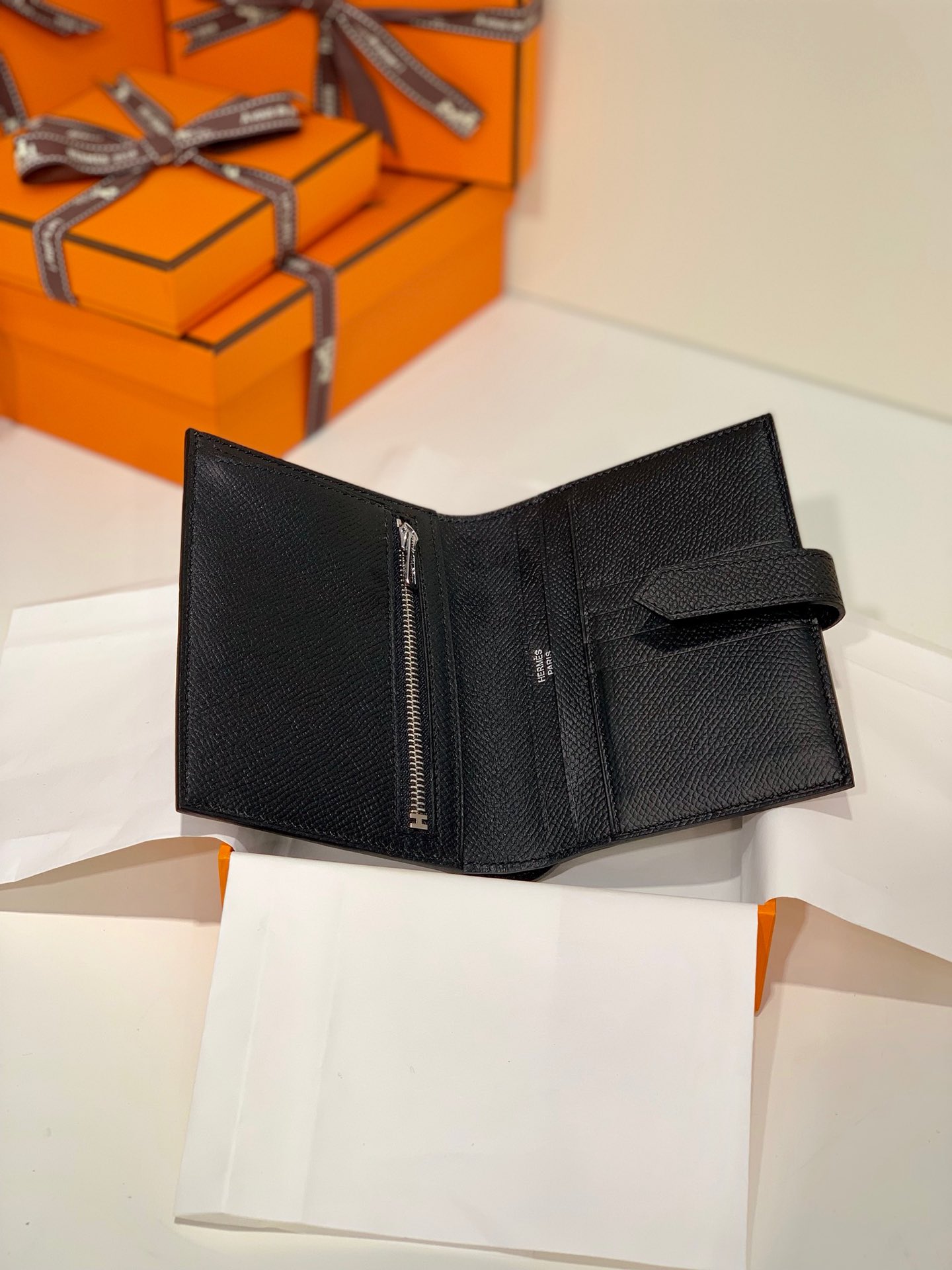 爱马仕钱包价格 Hermes89黑色epsom皮Bearn短款钱夹卡包 银扣