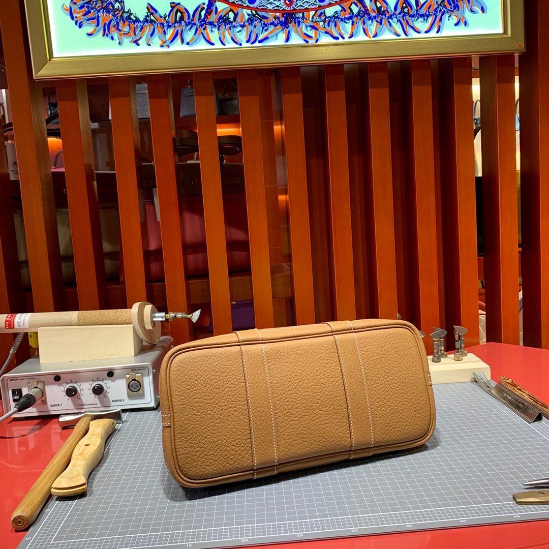 爱马仕花园包价格 Hermes Garden Party30cm CK37土黄色Negonda皮 银扣