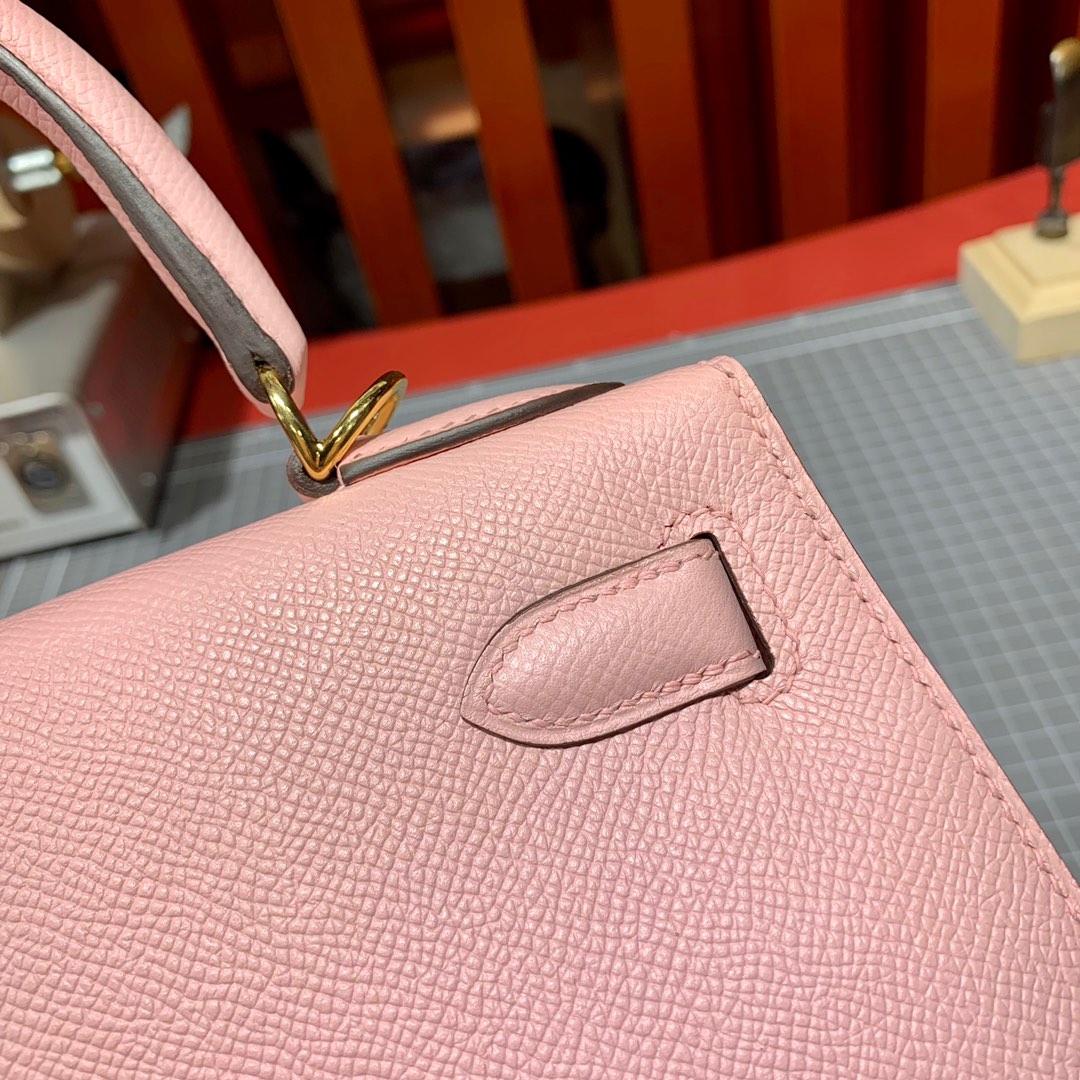Hermes Kelly28CM 爱马仕3Q芭比粉掌纹牛皮外缝凯莉包 金扣