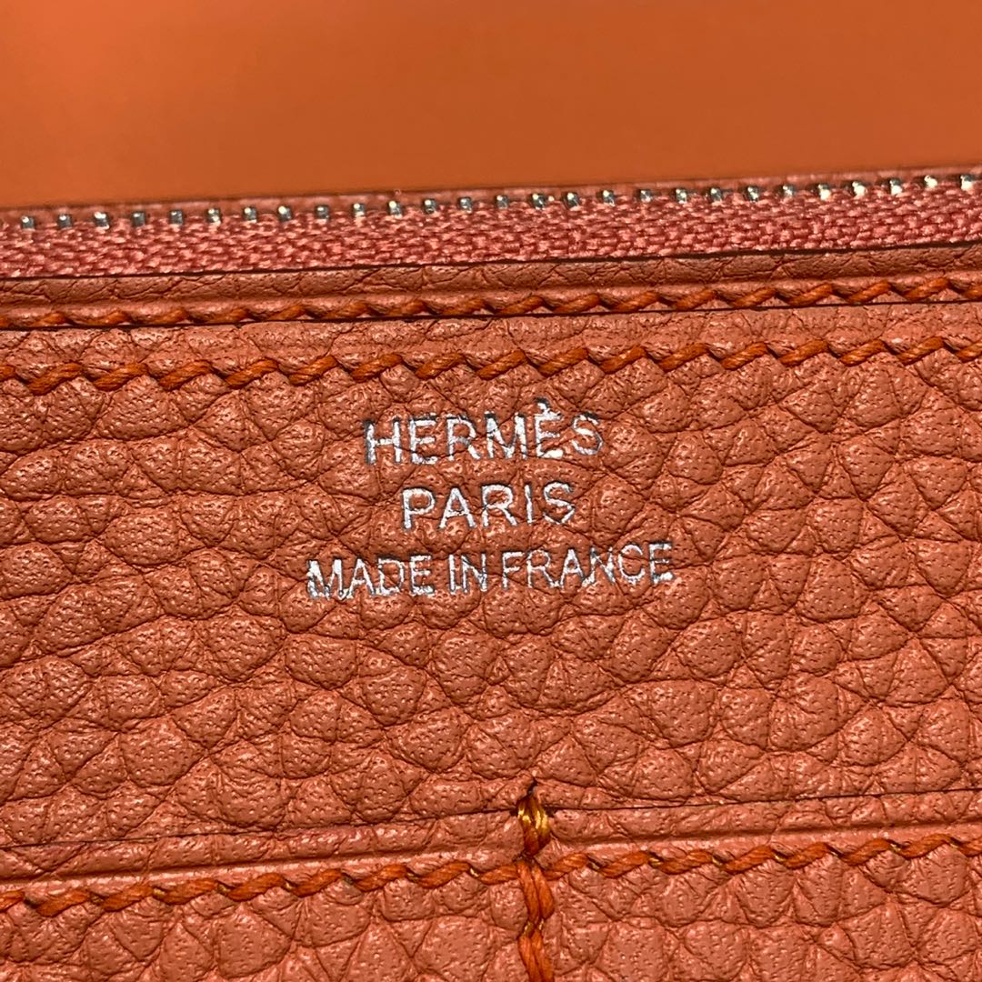 爱马仕包包官网 Hermes Dogon 龙虾粉进口Togo皮护照夹钱包 银扣