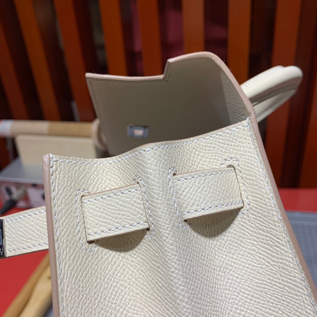 爱马仕凯莉包尺寸 Hermes Kelly25cm CC10奶昔白Epsom皮 金银扣