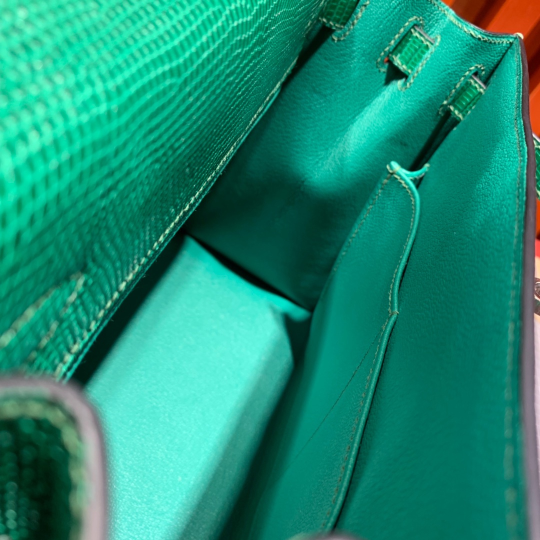 现货 Hermes Kelly28cm 爱马仕草绿色进口蜥蜴皮凯莉包 银扣