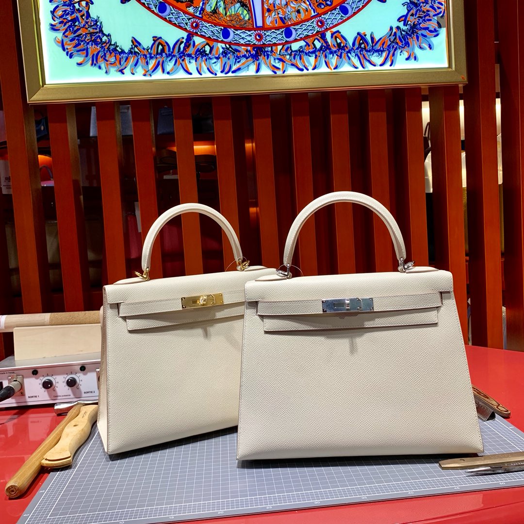爱马仕凯莉包尺寸 Hermes Kelly25cm CC10奶昔白Epsom皮 金银扣