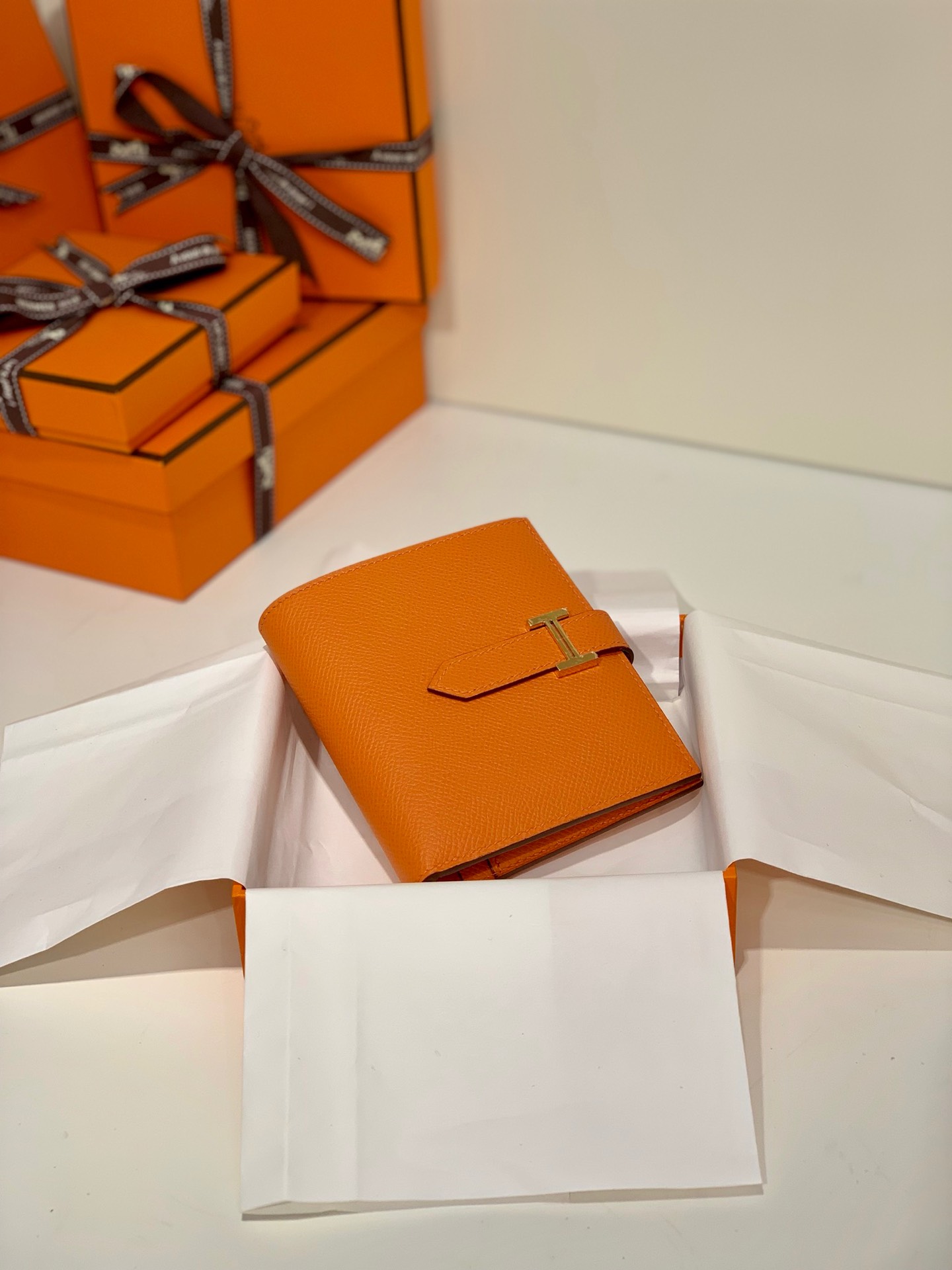 现货 Hermes Bearn钱包 爱马仕掌纹牛皮经典短款钱夹 橙色金扣